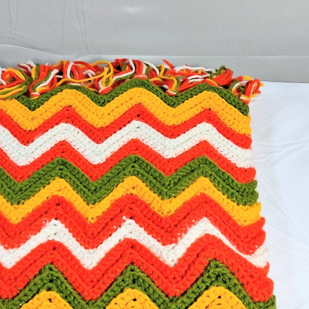 Handmade Frilly Chevron/Zig Zag Vintage Crochet 40X48 Blanket